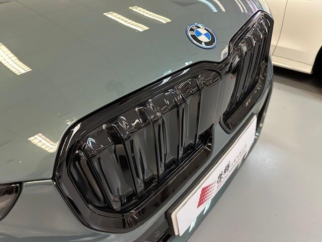 iX1 XDRIVE30 M SPORT EDITION - Image 5