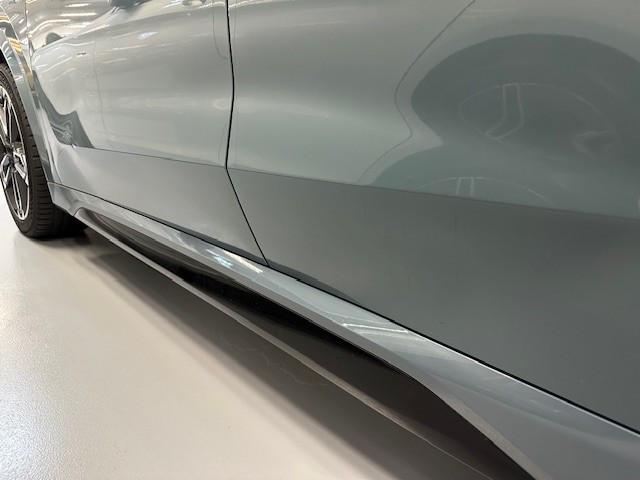 iX1 XDRIVE30 M SPORT EDITION - Image 3