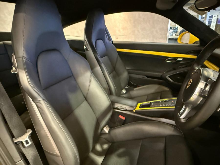911 carrera 4 coupe - Image 5