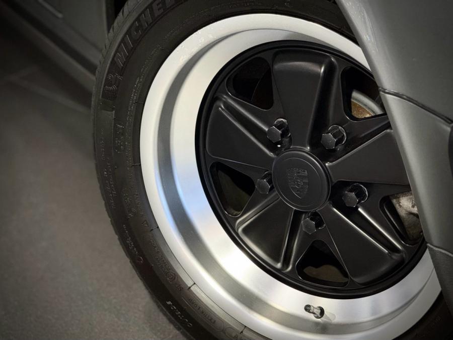 911 930 CARRERA CABRIOLET - Image 8