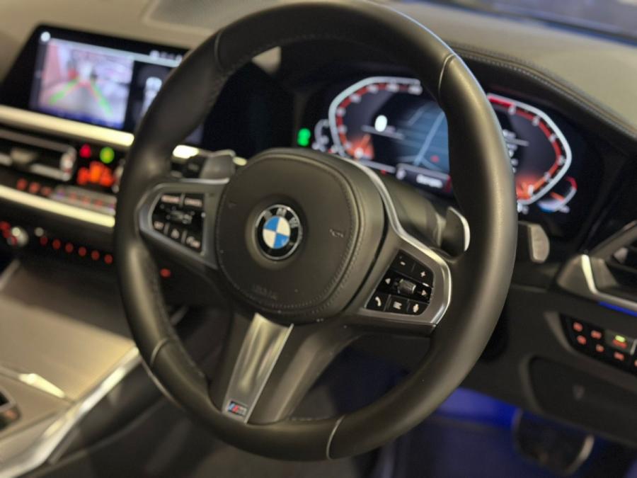320IA SALOON M SPORT EDITION - Image 11