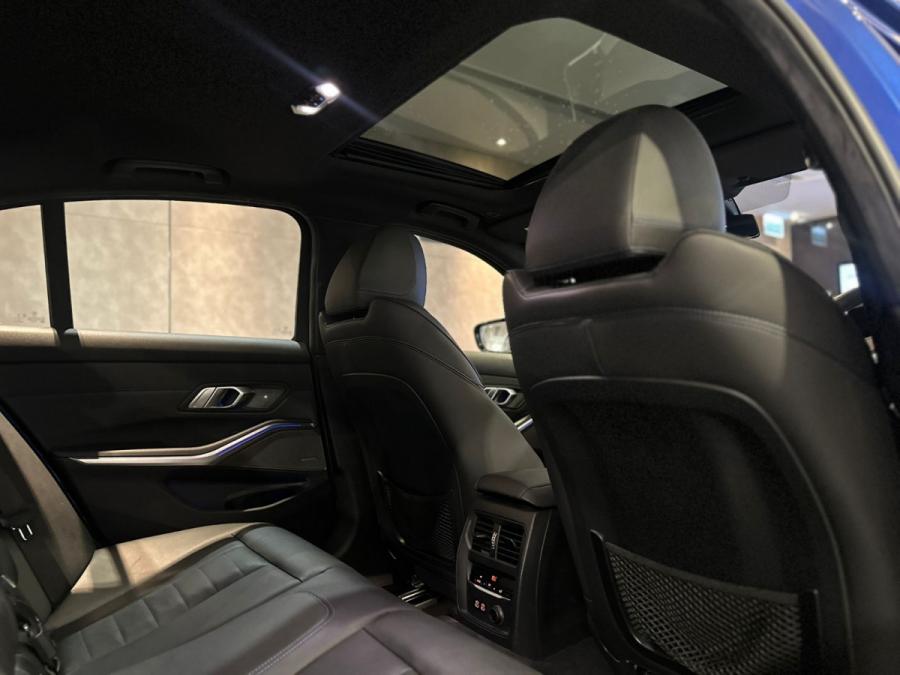 320IA SALOON M SPORT EDITION - Image 14