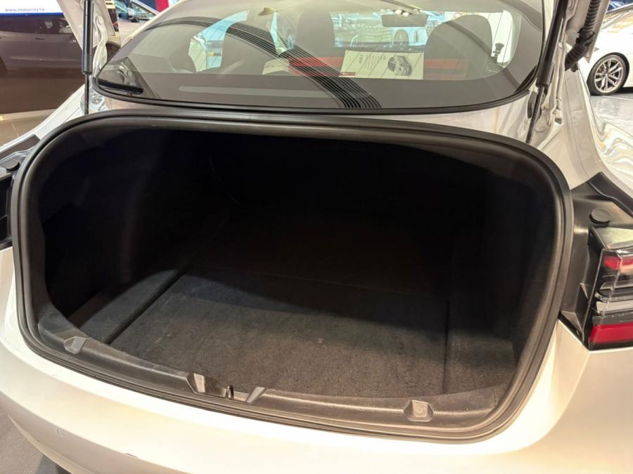 Model 3 SR Plus - Image 7