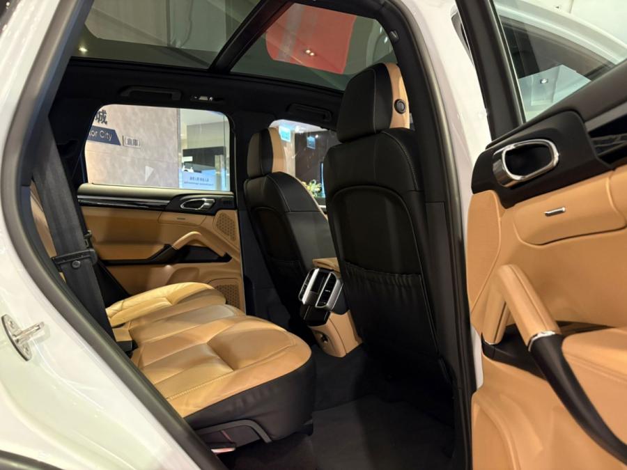 Cayenne S - Image 7