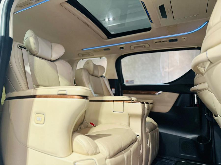 ALPHARD 3.5 - Image 10