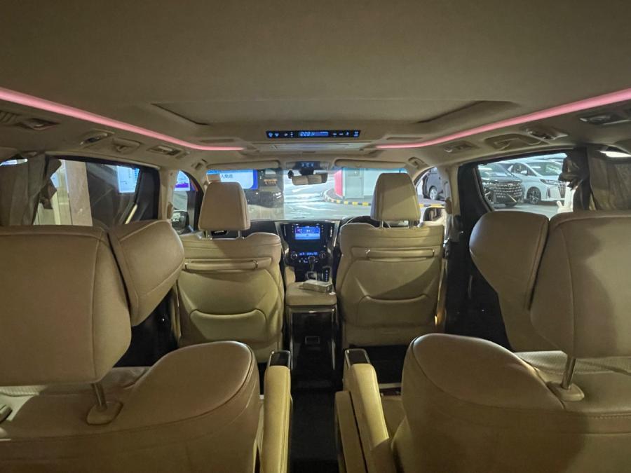 Alphard 3.5 - Image 7