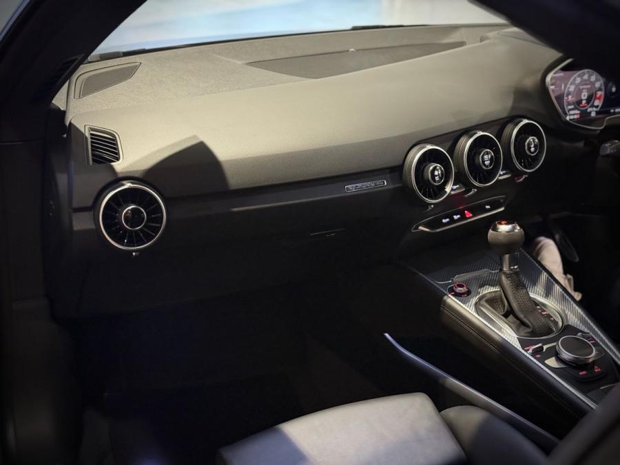 TTRS COUPE QUATTRO - Image 5
