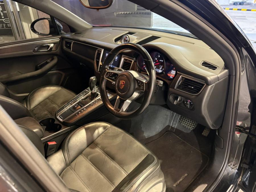 Macan GTS - Image 5