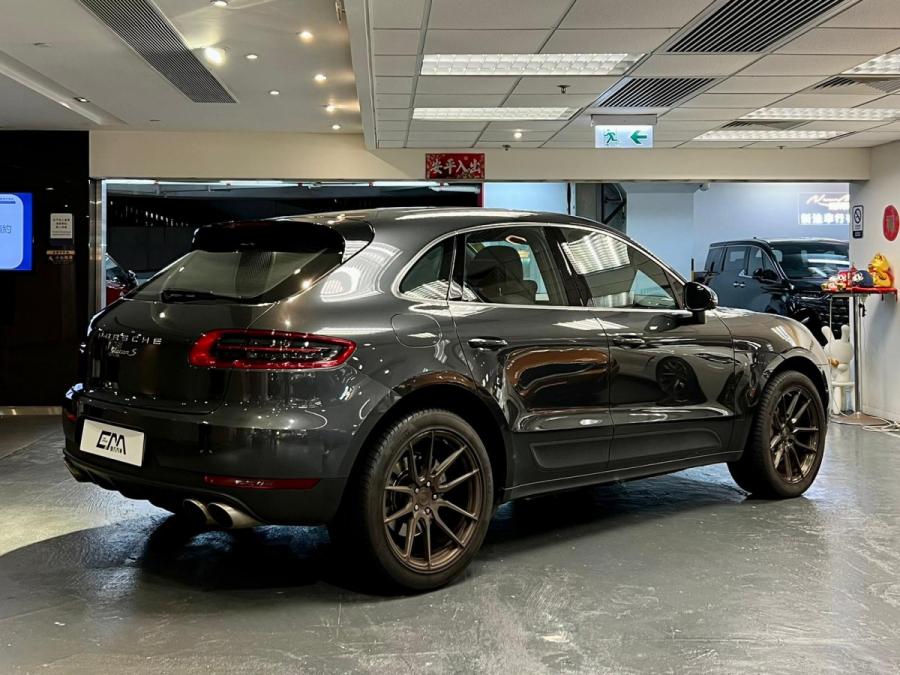 Macan S - Image 2