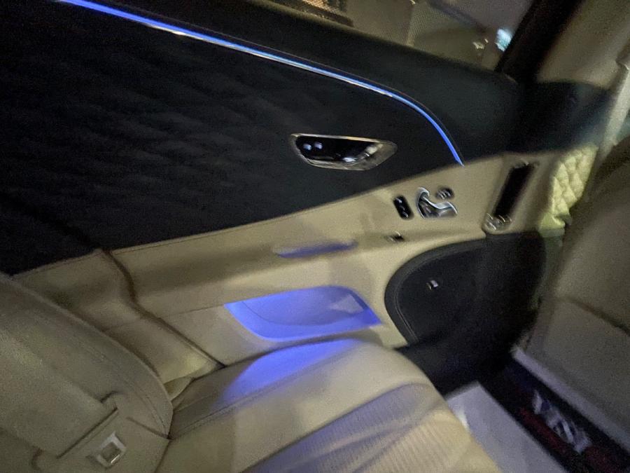 FLYING SPUR  First Edition - Image 8