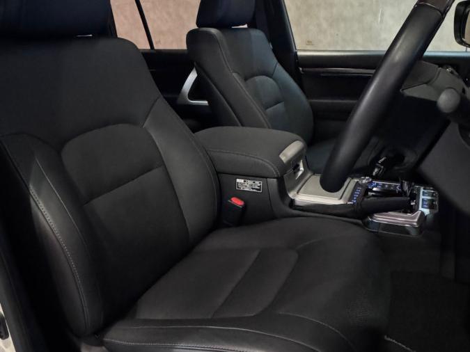 LAND CRUISER ZX MODELLISA - Image 3
