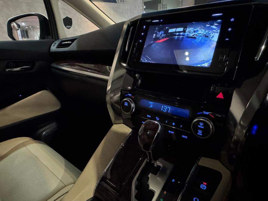 ALPHARD 3.5 - Image 9