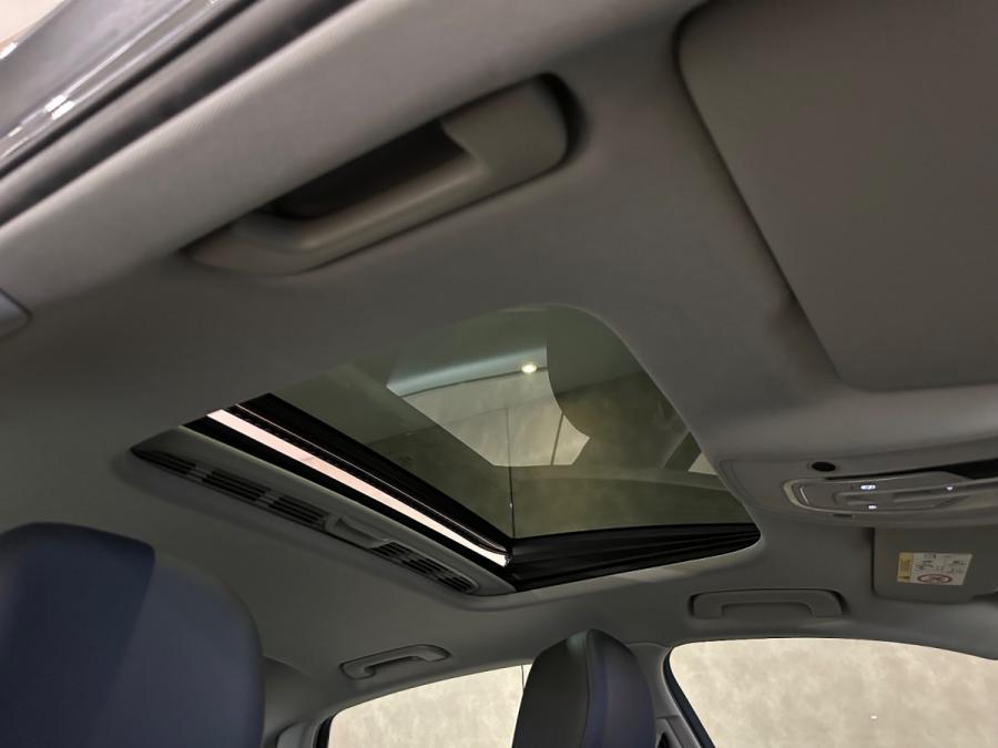 A4 30 TFSI  S-Line - Image 3