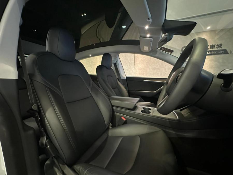 I4 M50 GRAN COUPE - Image 13