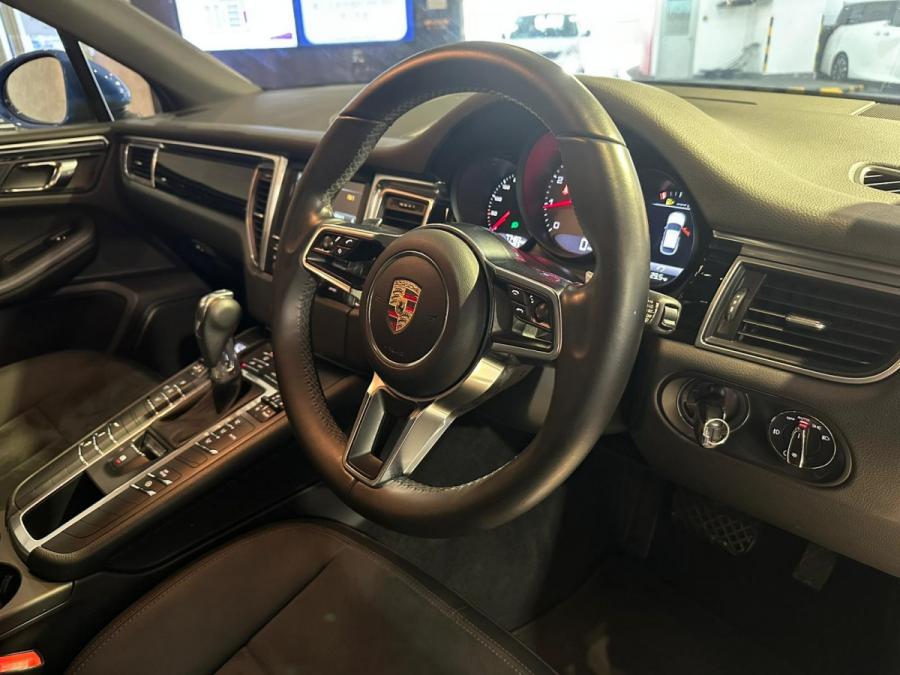 MACAN S - Image 7