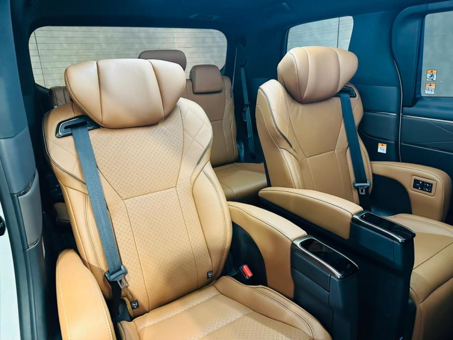 VELLFIRE 2.4 TURBO - Image 11