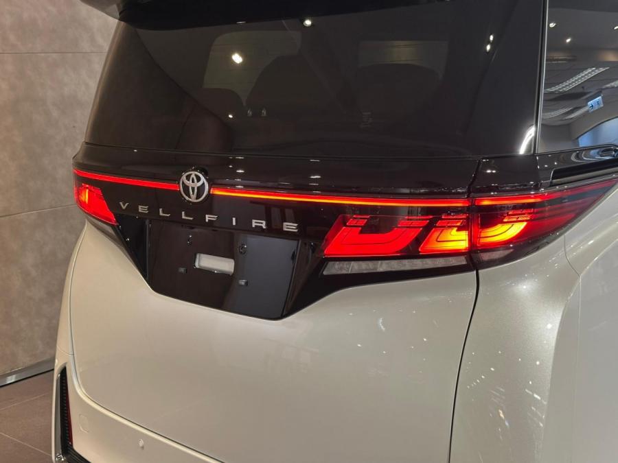 VELLFIRE 2.4 TURBO - Image 7