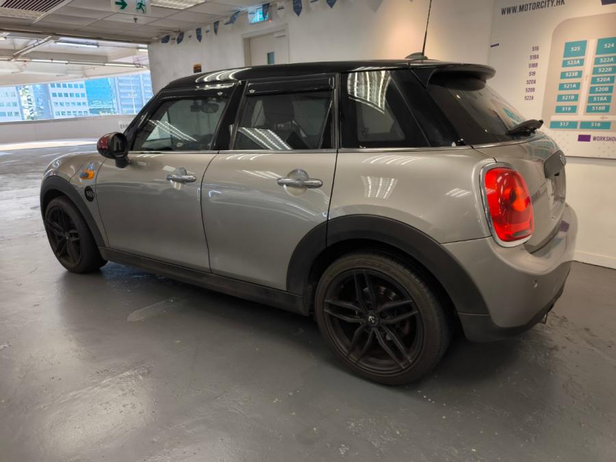 Mini One 5-Door - Image 4