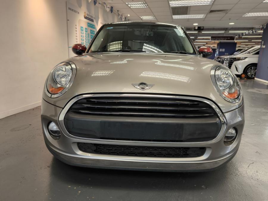 Mini One 5-Door - Image 2
