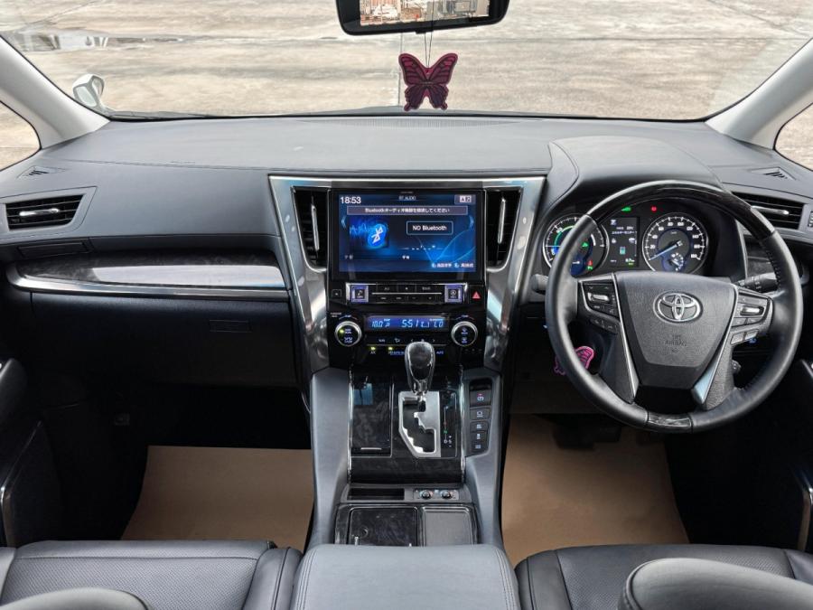 Alphard 2.5  Hybrid SRC - Image 3