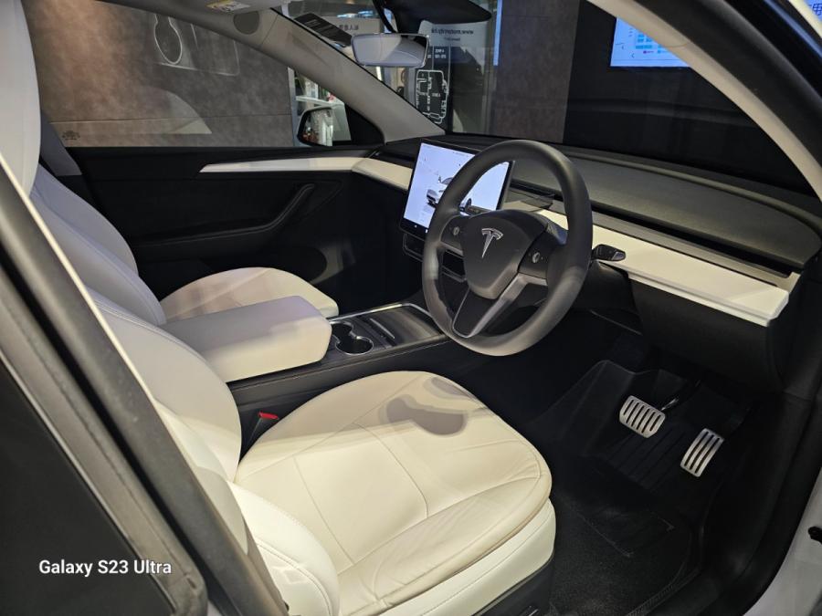 MODEL Y PERFORMANCE - Image 2