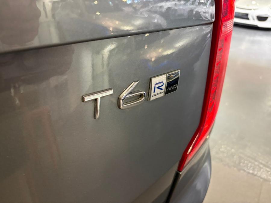 XC90 T6 R-Design - Image 4