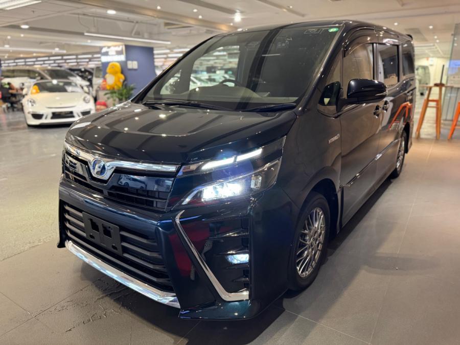 VOXY  HYBRID ZS - Image 2