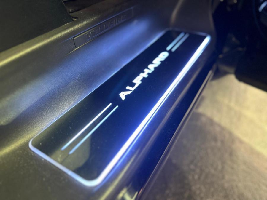 VELLFIRE 3.5Z - Image 8