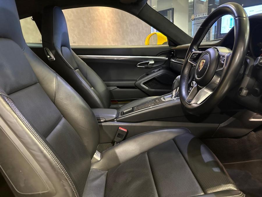 911 CARRERA COUPE - Image 11