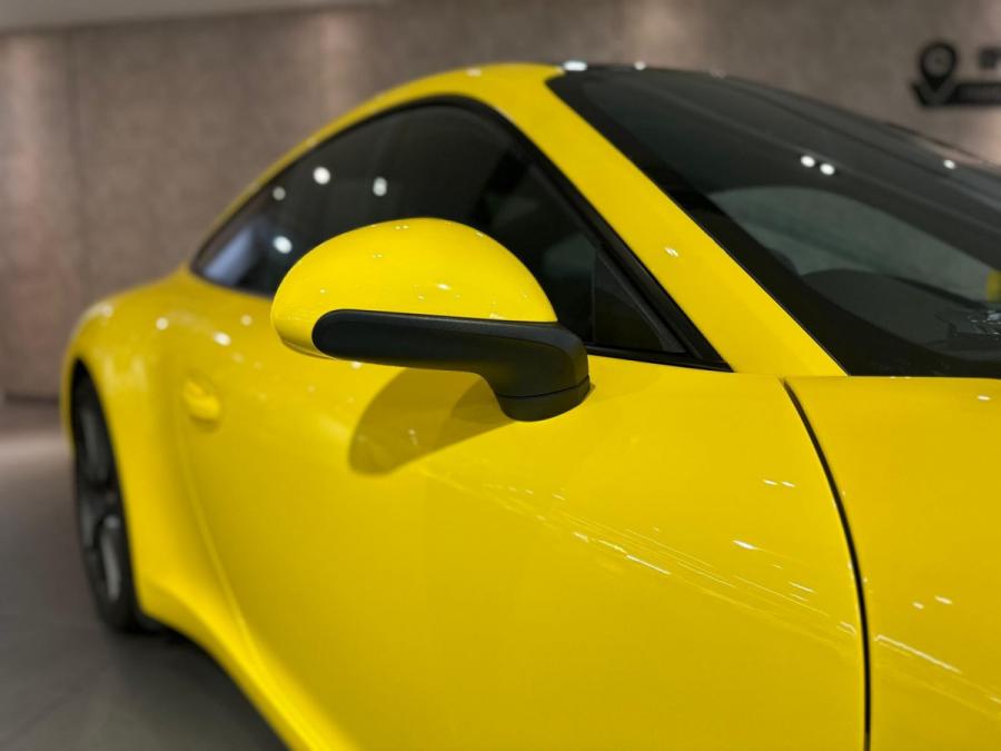 911 CARRERA COUPE - Image 4