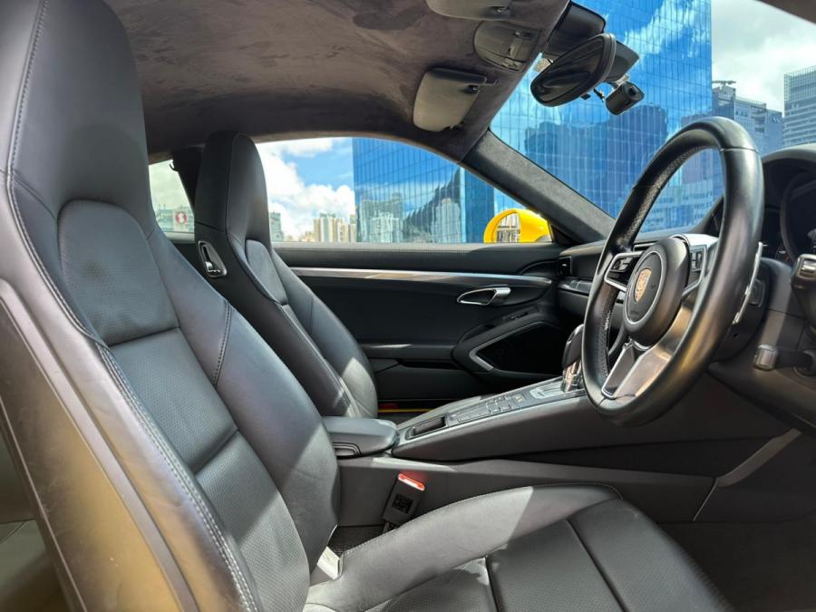 911 CARRERA COUPE - Image 9