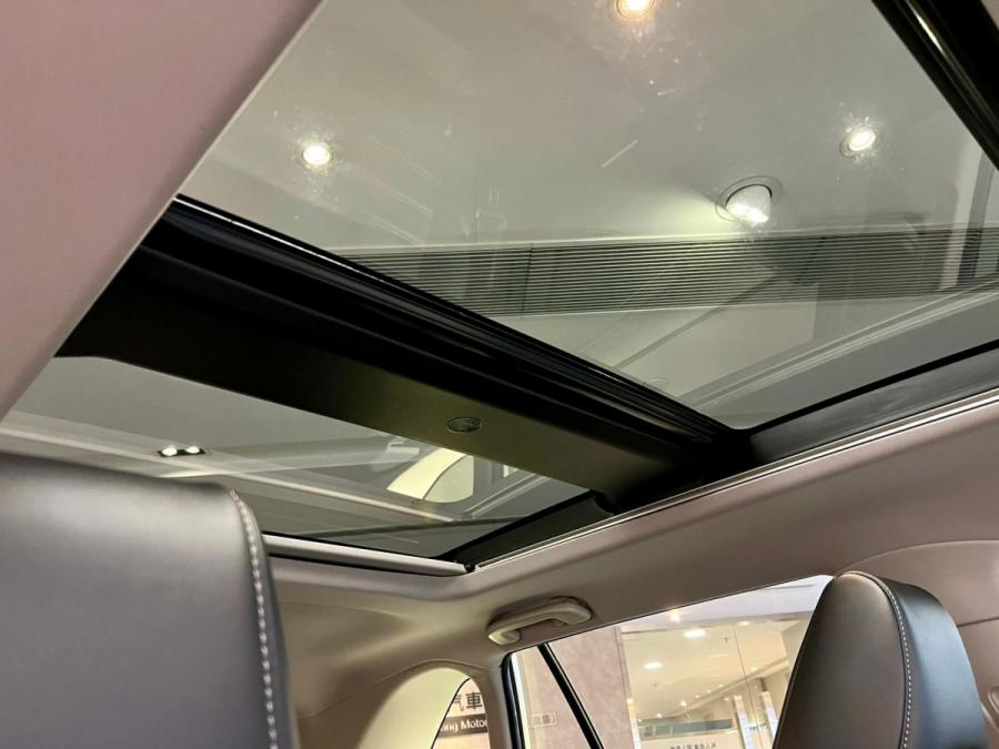 RAV4 Deluxe - Image 5