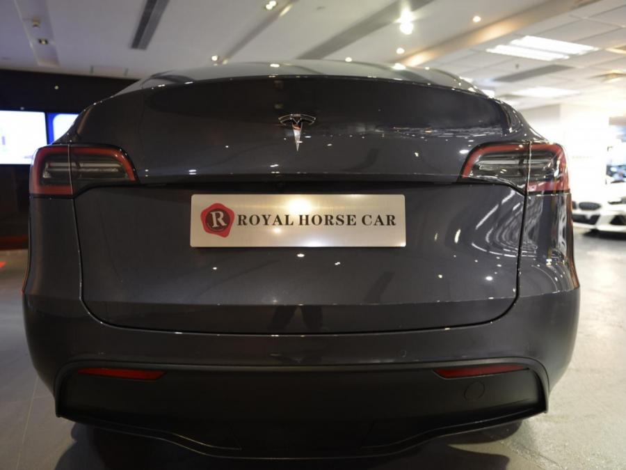 MODEL Y RWD - Image 22
