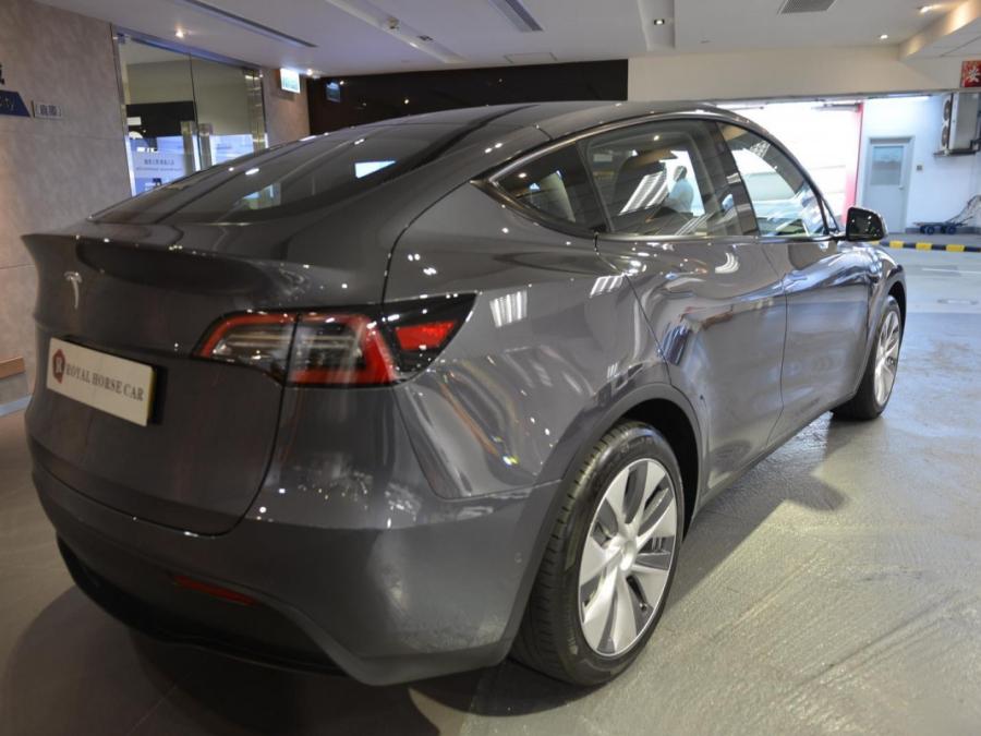 MODEL Y RWD - Image 13