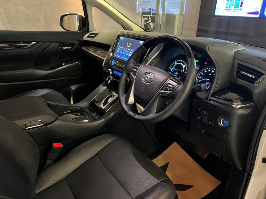 ALPHARD 2.5 SRC HYBRID - Image 4