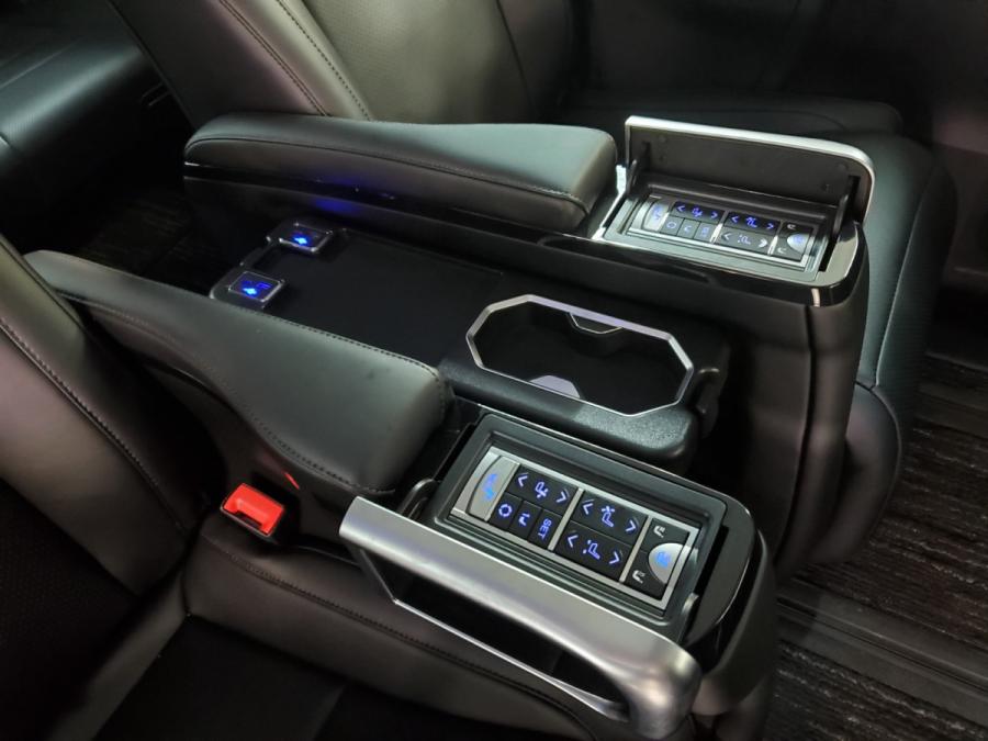 VELLFIRE 3.5 FACELIFT - Image 12