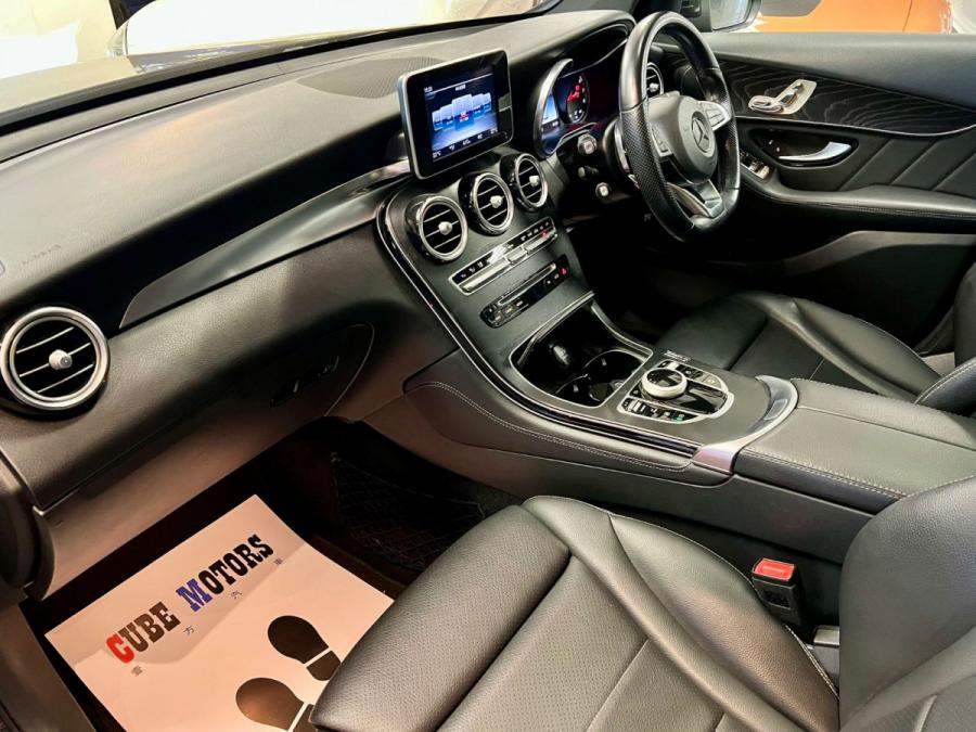 GLC250 4MATIC AMG - Image 4