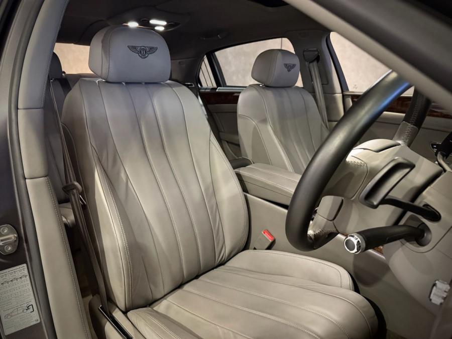 FLYING SPUR W12 - Image 6