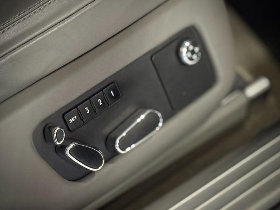 FLYING SPUR W12 - Image 12