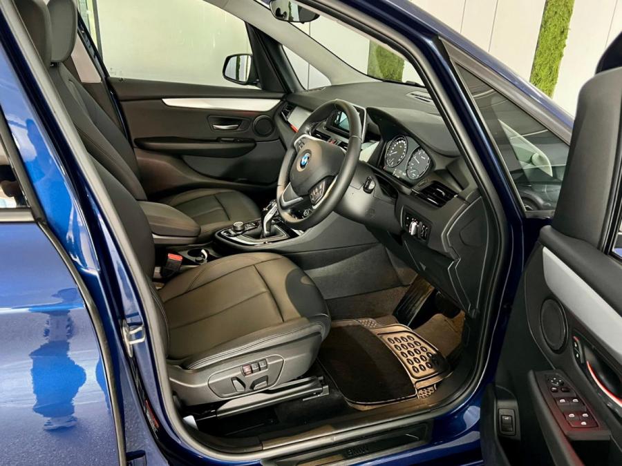 218IA Gran Tourer - Image 2