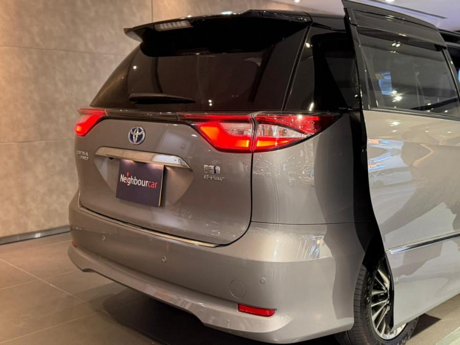 ESTIMA HYBRID - Image 13