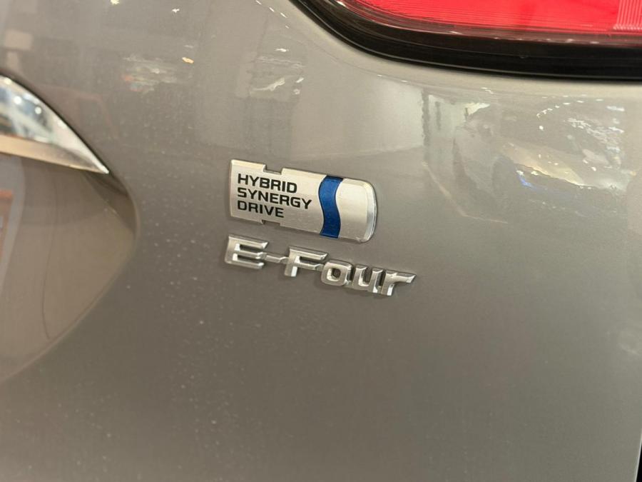 ESTIMA HYBRID - Image 12