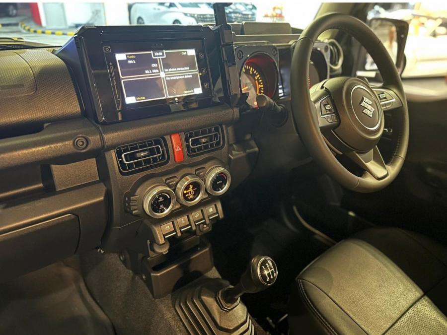 JIMNY 1.5 4WD 5MT - Image 8