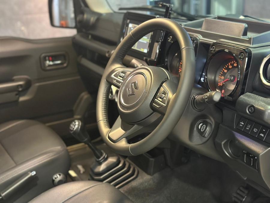 JIMNY 1.5 4WD 5MT - Image 6