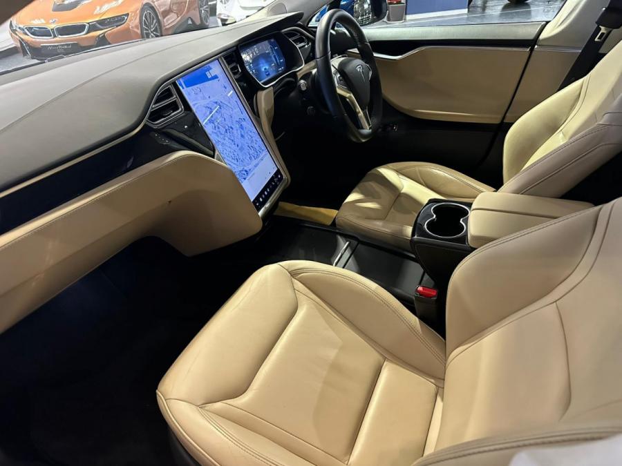 MODEL S 70 KWH - Image 8