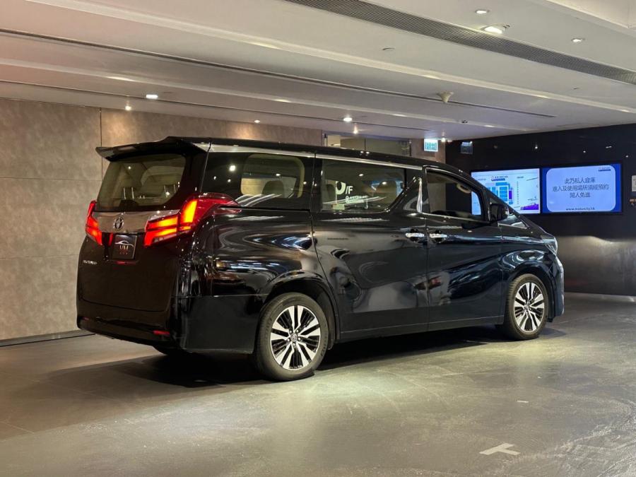 Alphard 2.5 - Image 2