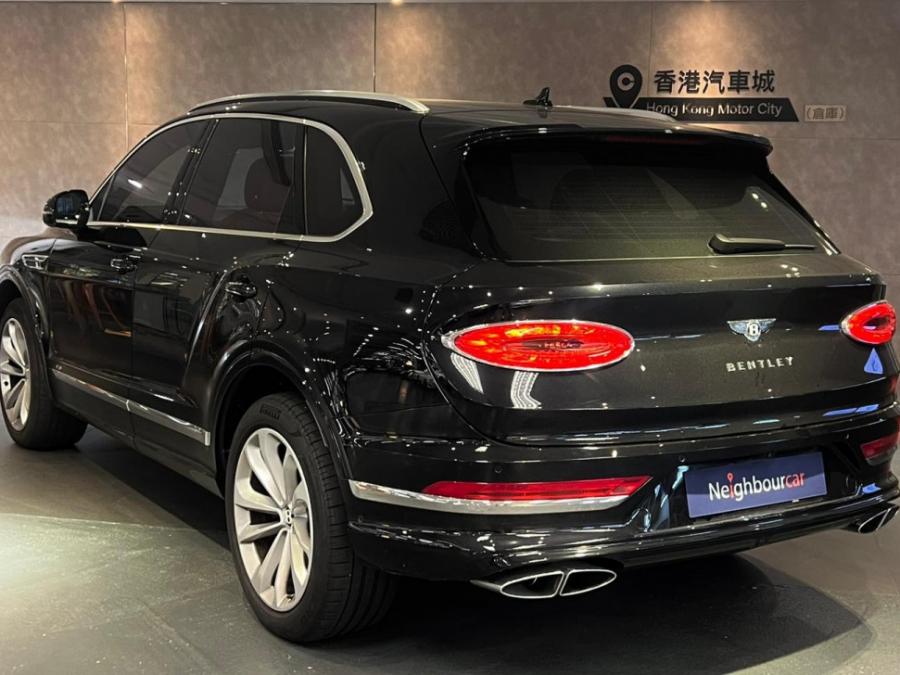 BENTAYGA V8 - Image 2