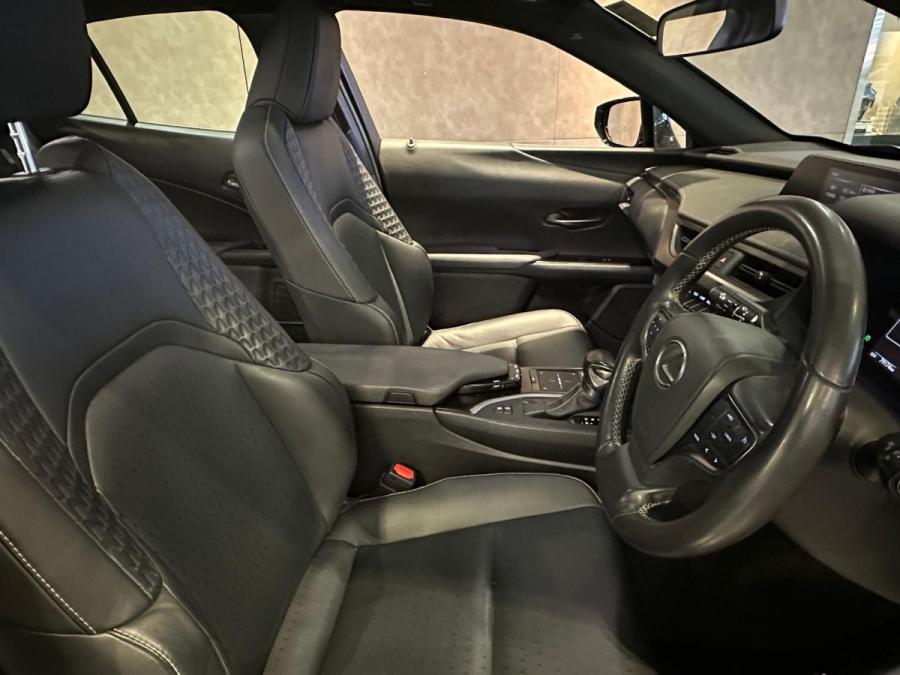 UX200 - Image 6