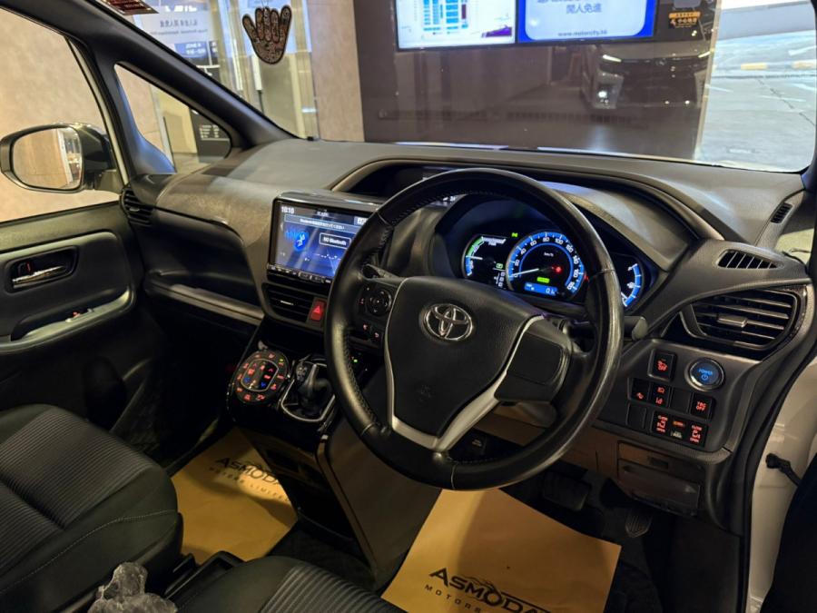 Voxy ZS Hybrid 煌II - Image 2