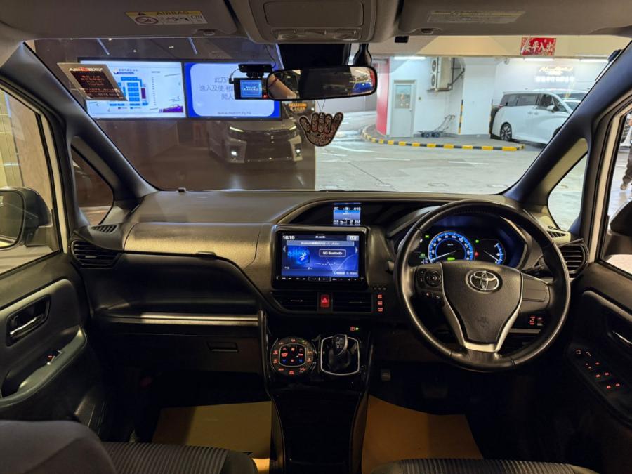 Voxy ZS Hybrid 煌II - Image 5
